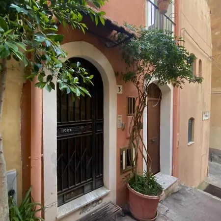 Apartman Tiny In The Heart Of *